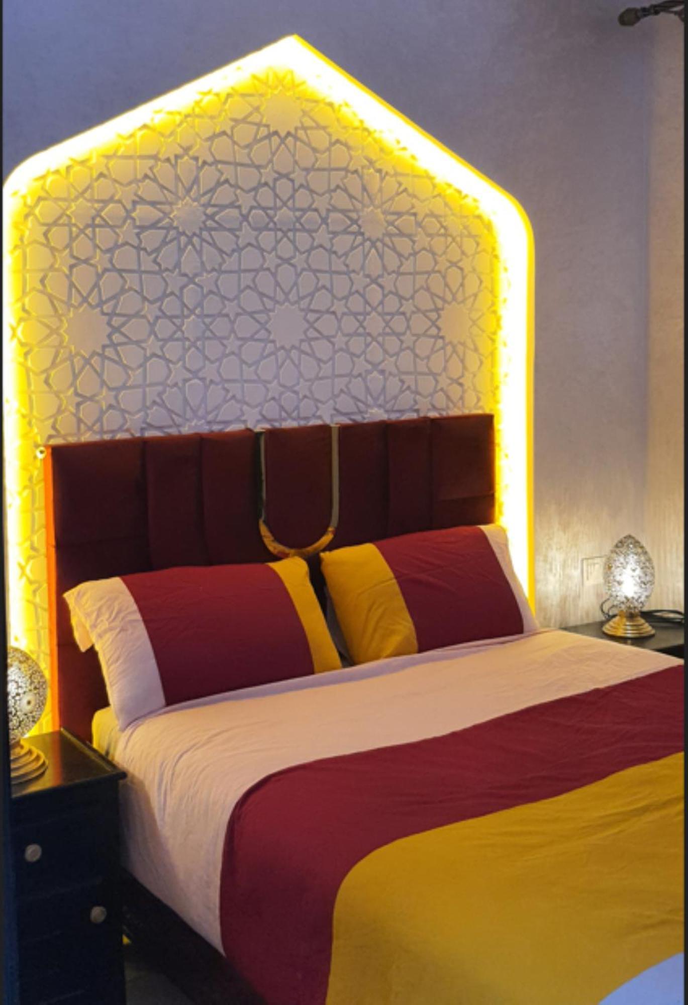 Quarya Assiyahia - Riad Camilia- Maison Entiere Avec Piscine Марракеш Екстер'єр фото