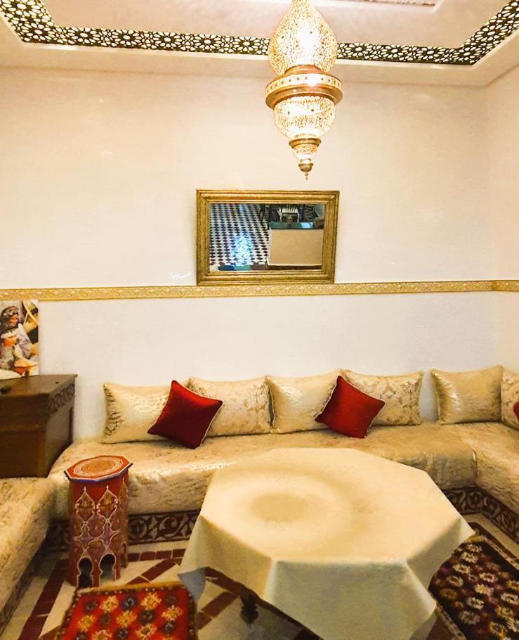 Quarya Assiyahia - Riad Camilia- Maison Entiere Avec Piscine Марракеш Екстер'єр фото