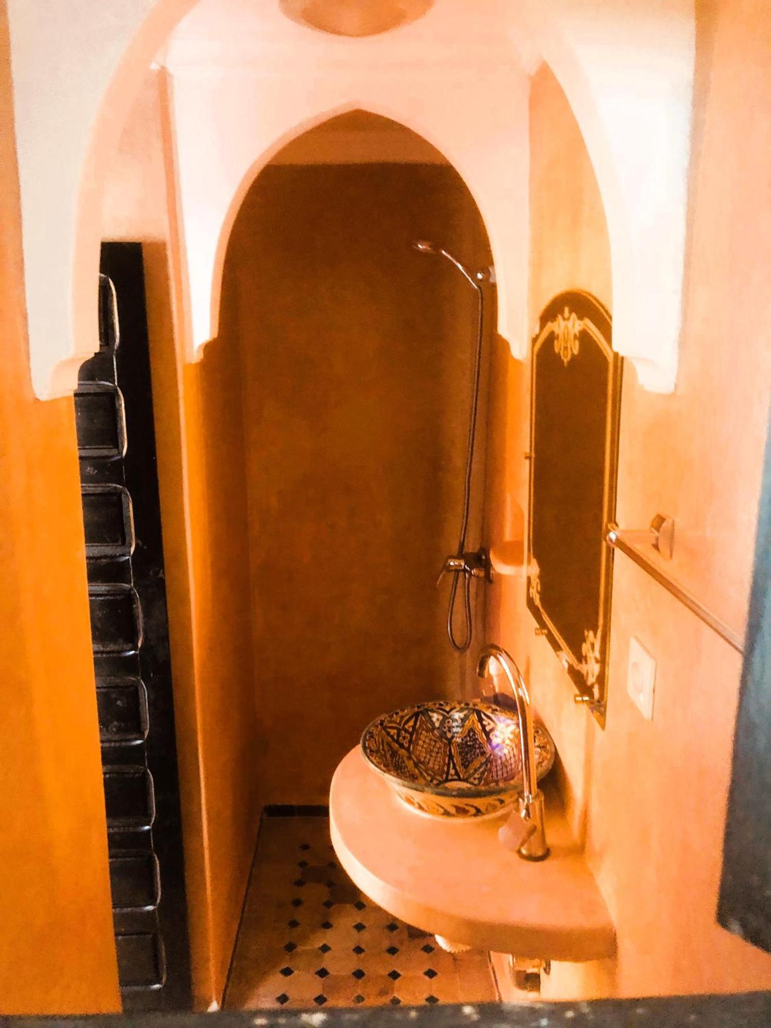 Quarya Assiyahia - Riad Camilia- Maison Entiere Avec Piscine Марракеш Екстер'єр фото